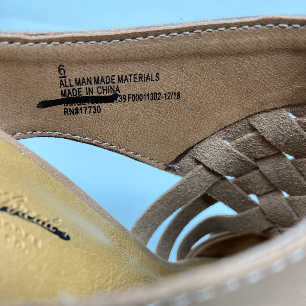 Universal Thread Mules - Picture 9 of 9